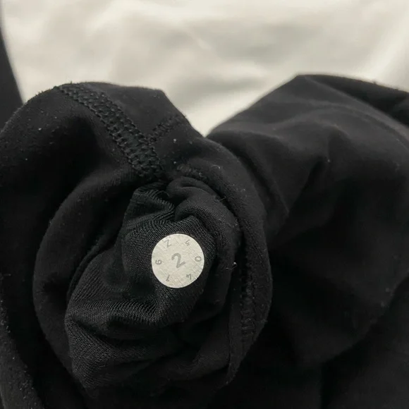 (SOLD) Black Lululemon Align Leggings - Picture 3 of 3